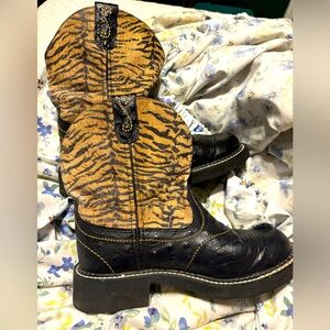 Y2K vintage boots